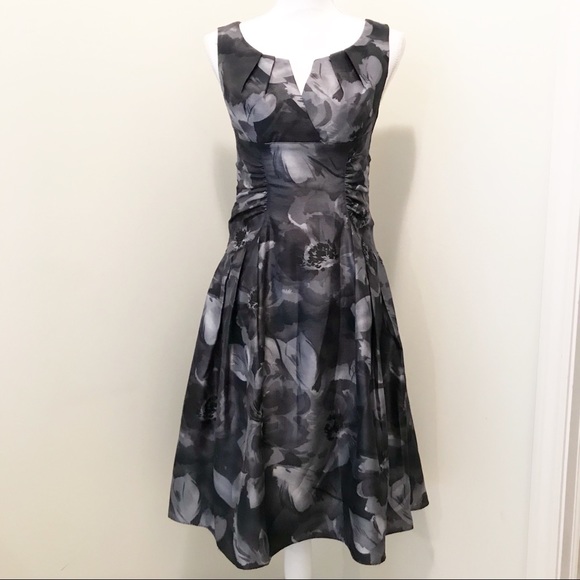 Adrianna Papell Dresses & Skirts - Adrianna Papell Fit & Flare Dress Gray Black 4
